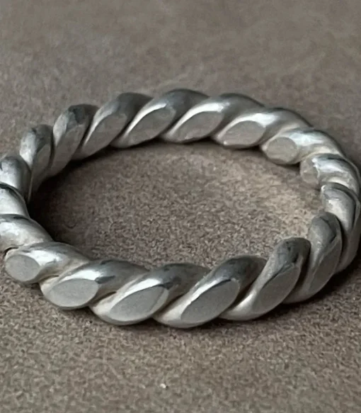 Bague Twisted