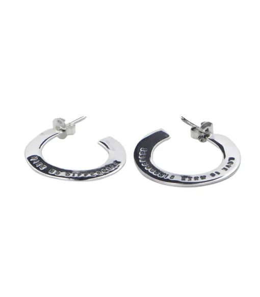 Boucles D'Oreilles "Love Is"