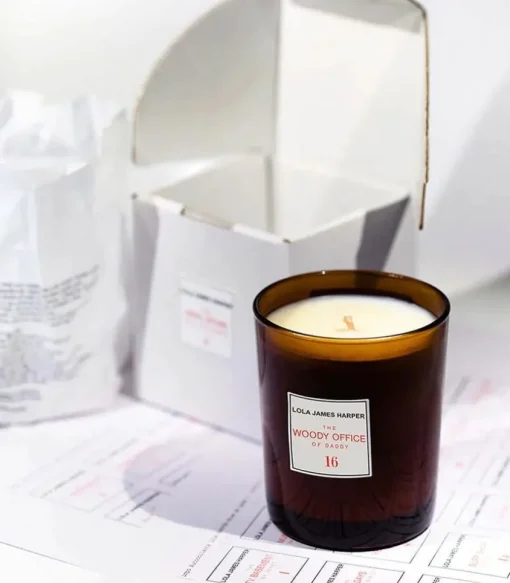 Bougie #16 The Woody Office 190G