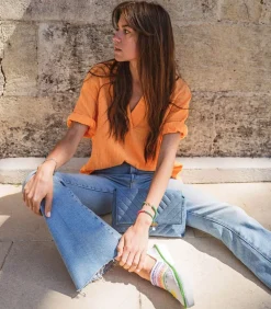 Top Avery Apricot